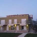 Nogic Apartment *