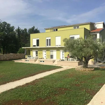 Apartment Nogic Peroj