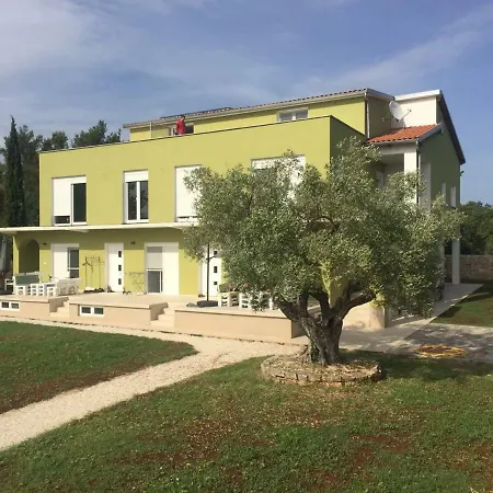 Apartment Nogic Peroj